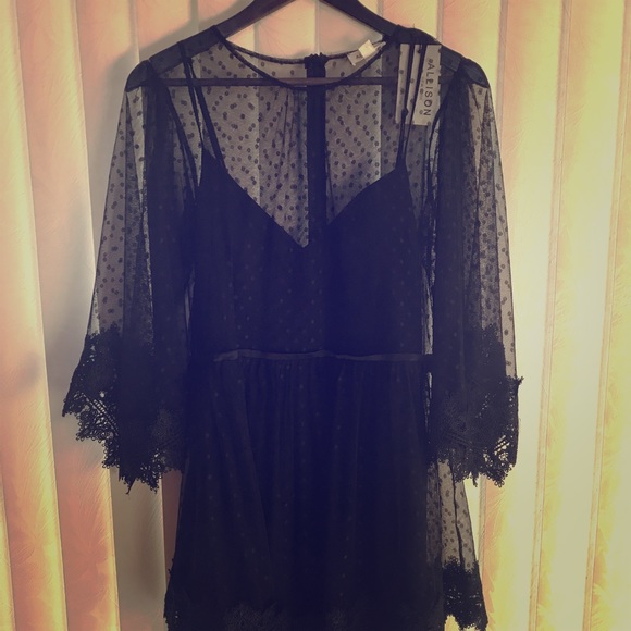 Brand new with tag, unworn. - Picture 1 of 5